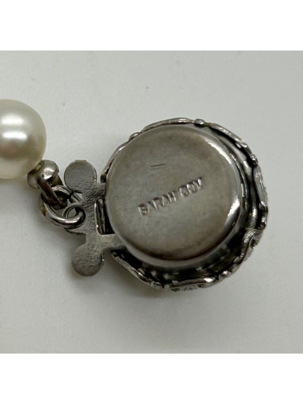 Vintage Sarah Coventry Faux Pearl Necklace, Floral Box Clasp Classic 1960s - Picture 14 of 16